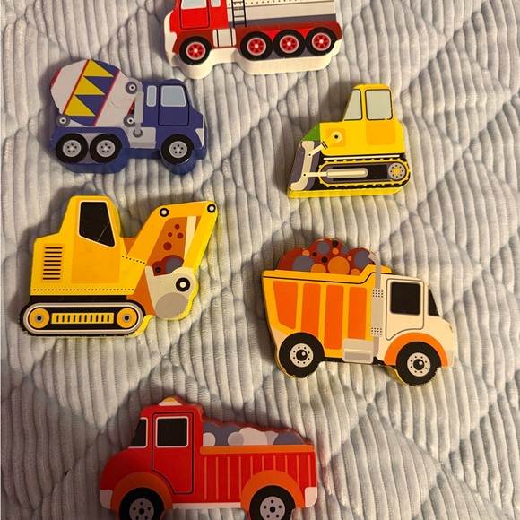 Melissa & Doug Fresh Start Construction Wooden Chunky Puzzle Set Ages 2+ - Picture 6 of 6